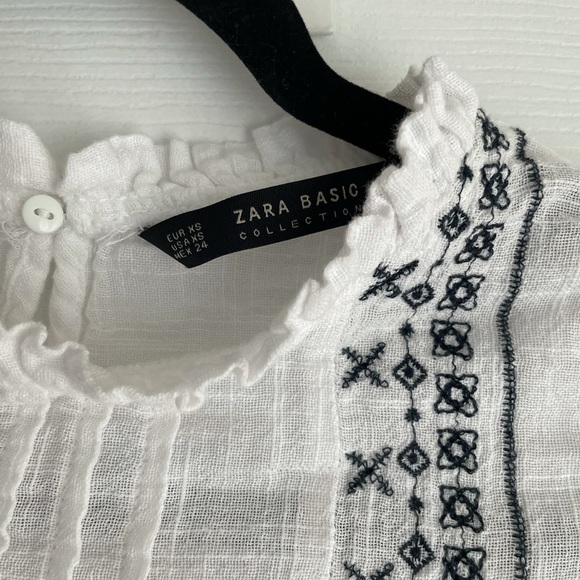 Zara Top with embroidery size XS - Picture 3 of 3